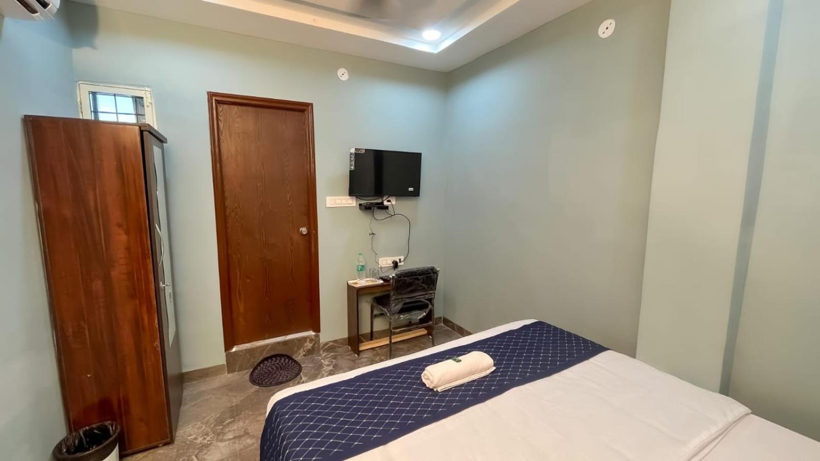 Hotel Abhinandan Indore Exterior photo