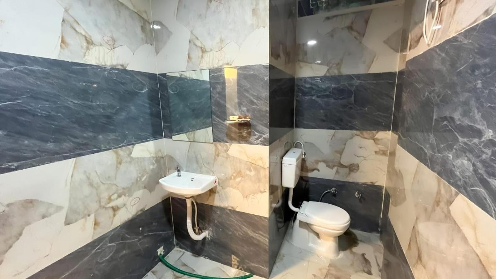 Hotel Abhinandan Indore Exterior photo